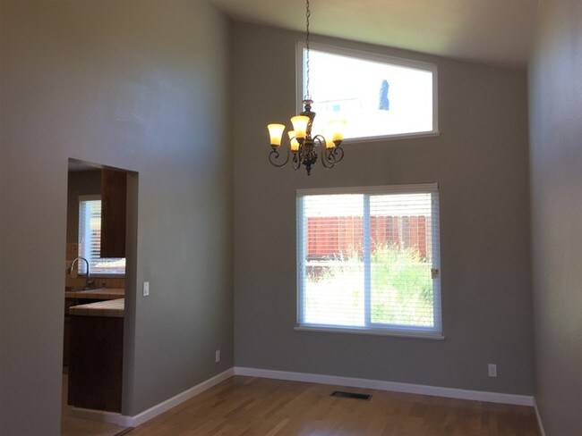 Building Photo - 1514 Partridge Dr