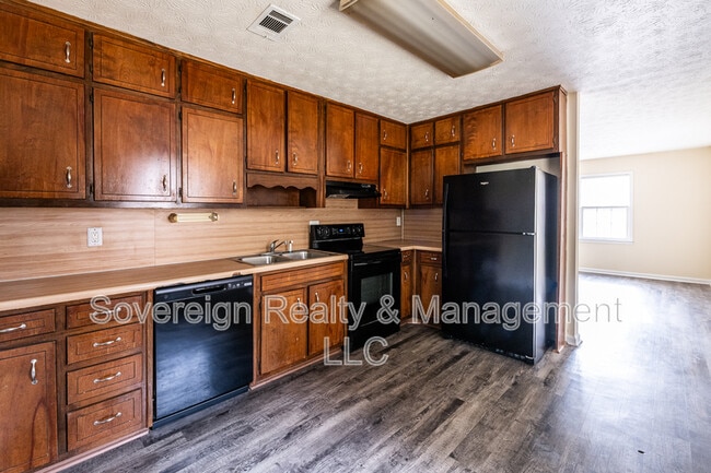 Foto del edificio - 355 Haymarket Ln