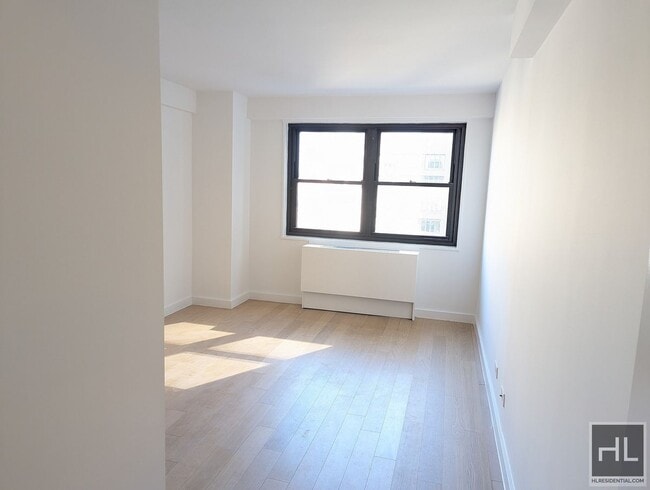 Building Photo - East 39th Street