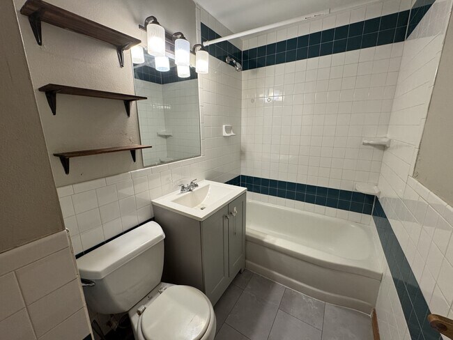 Foto del edificio - 2223 Carney Ave