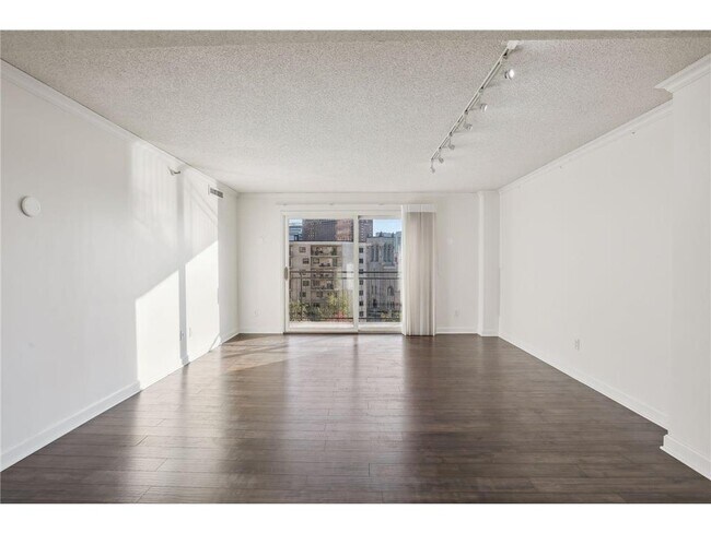 Foto del edificio - 1225 La Salle Ave