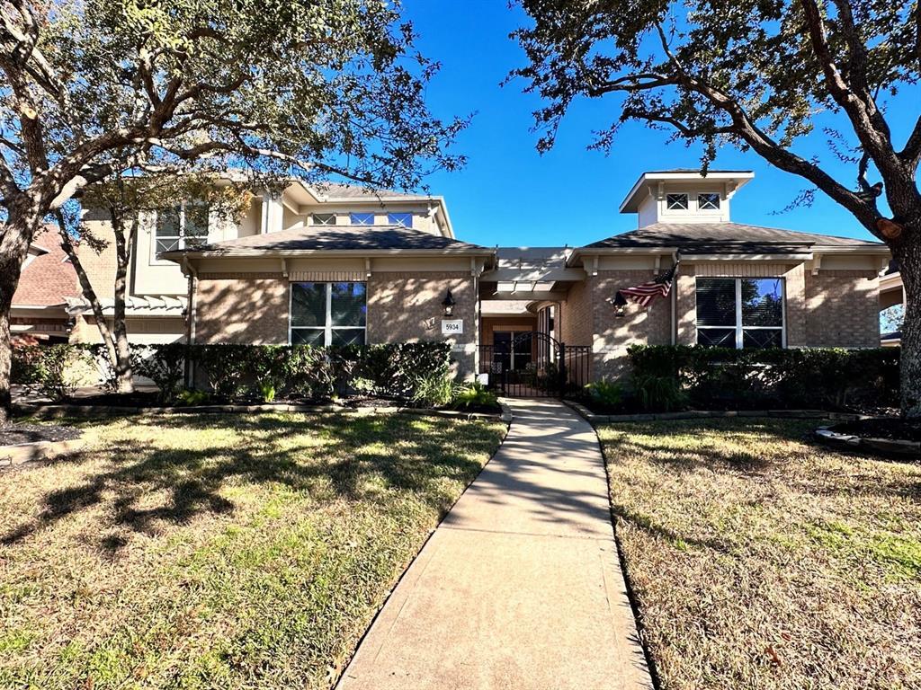 Foto principal - 5934 Solar Point Ln