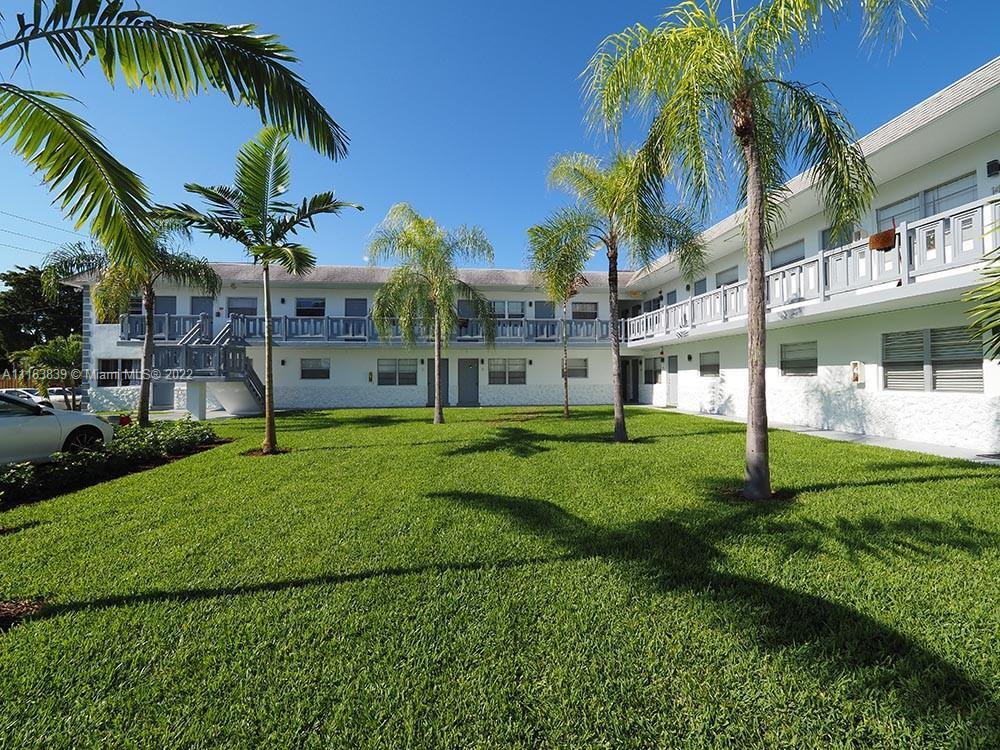 Foto principal - 1045 NE 39th Dr