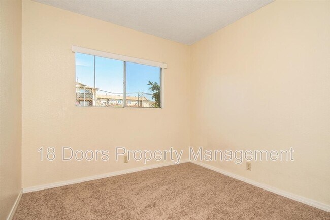 Foto del edificio - 840 Grand Ave