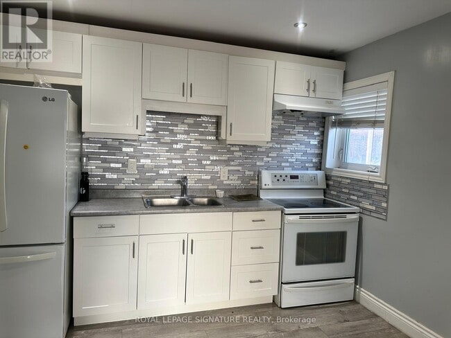 Building Photo - 63 Wallis Crescent