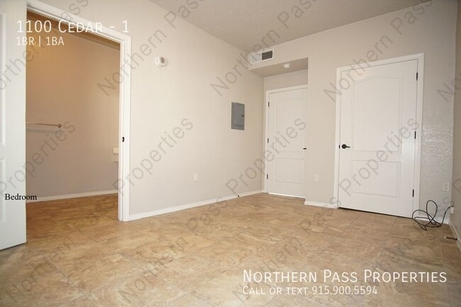 Building Photo - 1100 Cedar-1