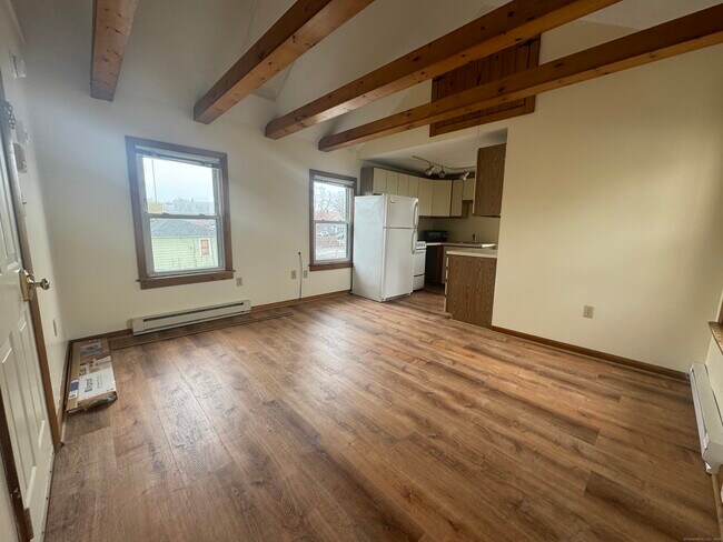 Foto del edificio - 49 Ledyard Ave