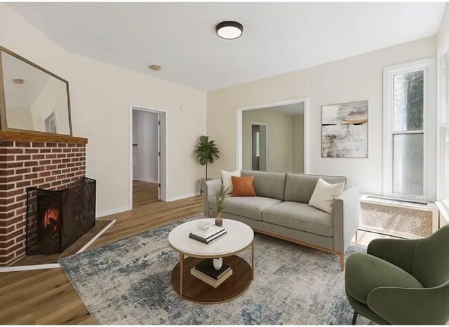 Foto del edificio - 2416 Harriet Ave