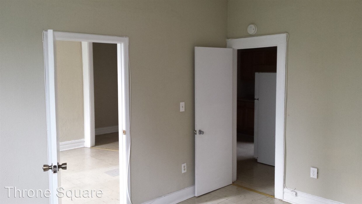 Foto del edificio - 402 Hawthorne Ave