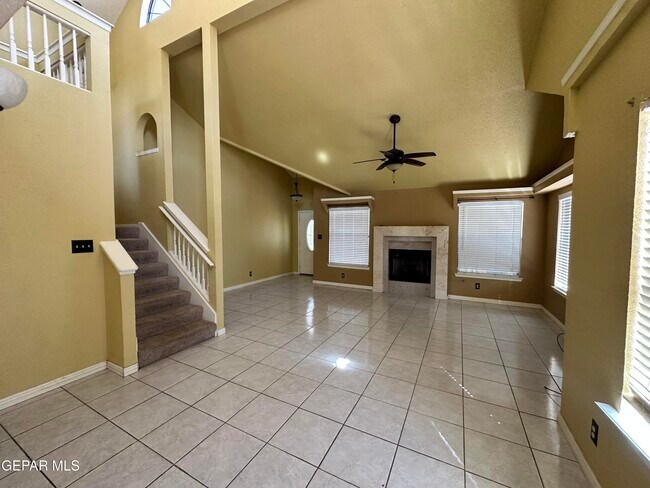 Foto del edificio - 7100 Oval Rock Dr