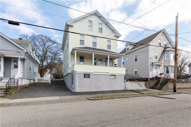 Building Photo - 82 Burgess Ave