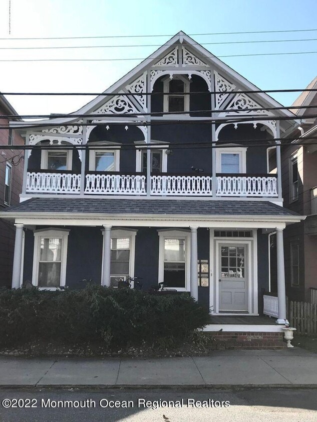 36 Embury Ave Unit Apt 1, Neptune Township, NJ 07756 Room for Rent in Neptune Township, NJ