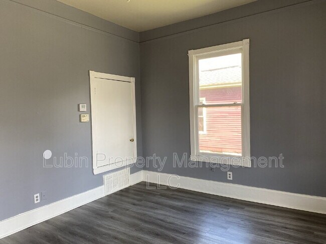 Building Photo - 1060 Delmar Ave
