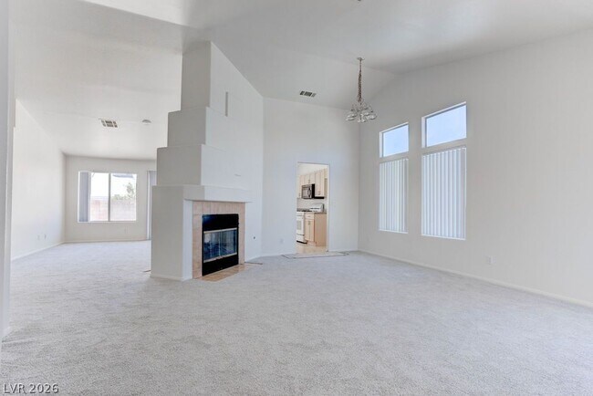 Building Photo - 4579 Canna Dr