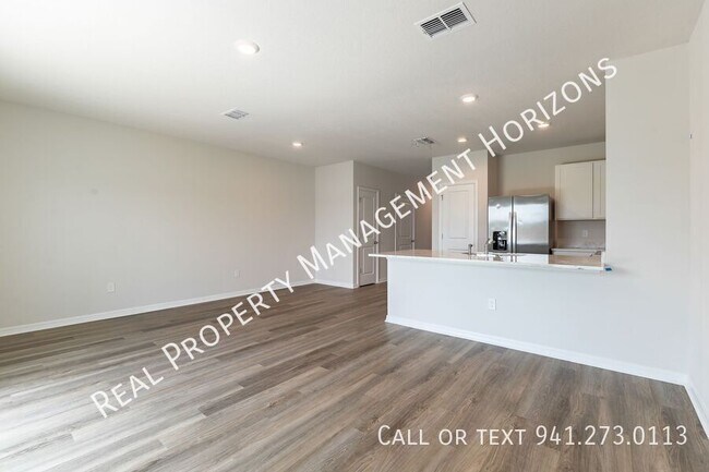 Building Photo - 17769 Crescent Moon Lp