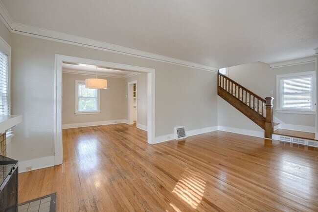 Foto del edificio - Charming 3 Bedroom In Dundee!!