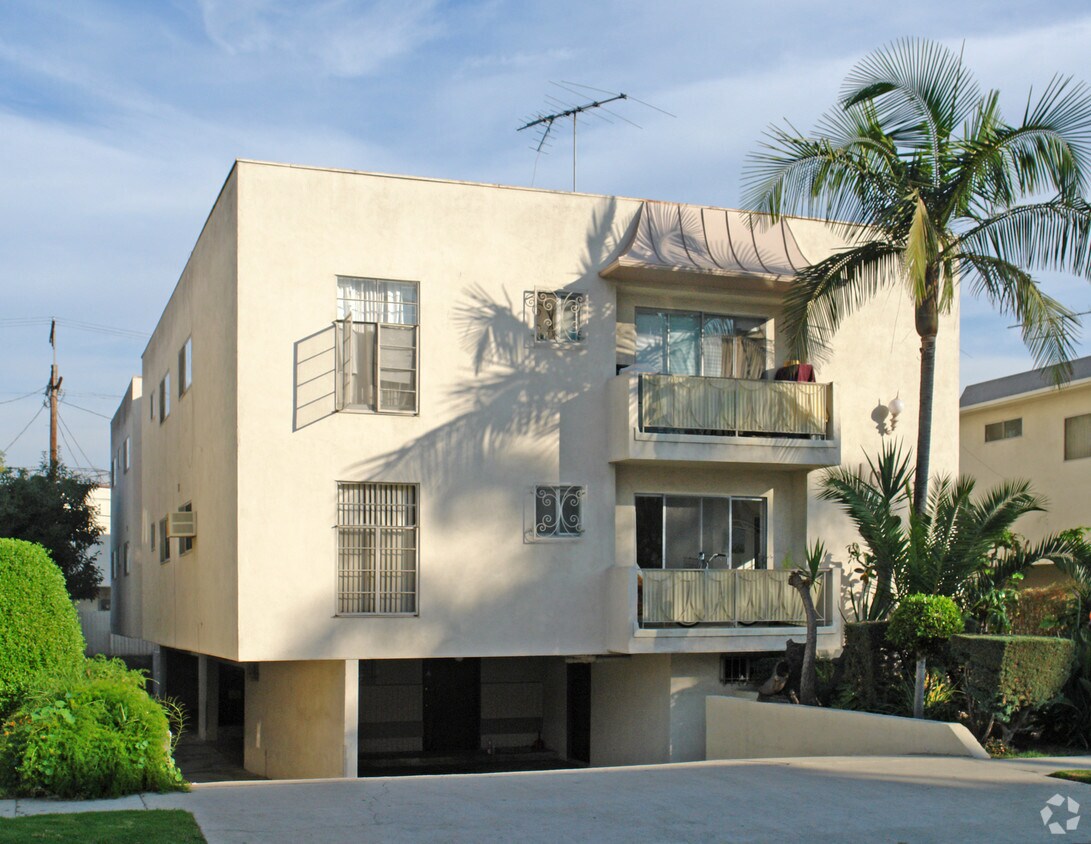 Foto principal - 1030 S Wooster St