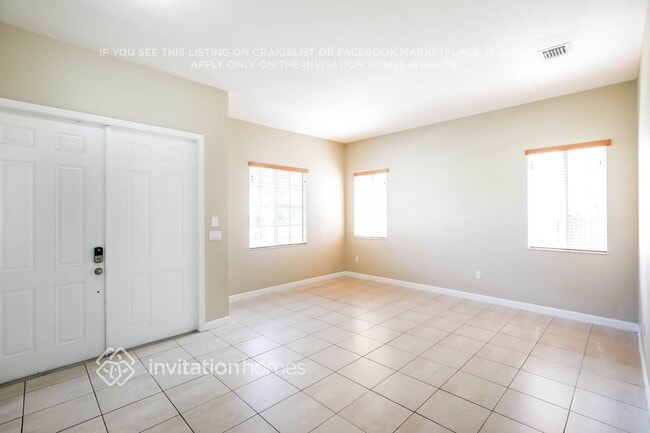 Building Photo - 22042 SW 94th Ave