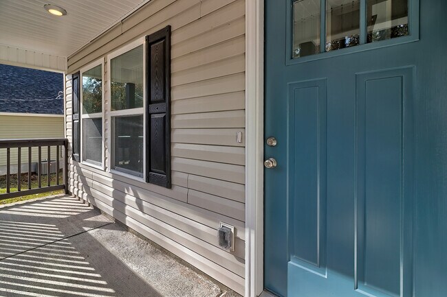 Building Photo - 209 Lynch Ln