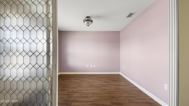 Building Photo - 7158 Riverbrooke St