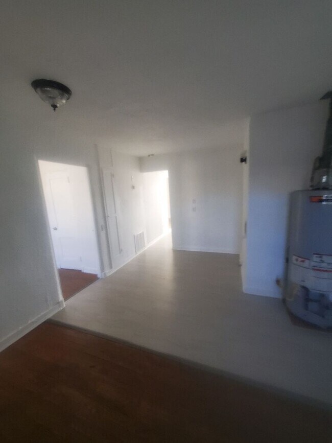 Foto del edificio - Newly freshened home available now!