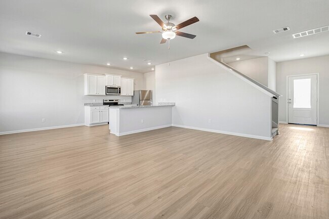 Foto del edificio - 6430 Winter Elm St