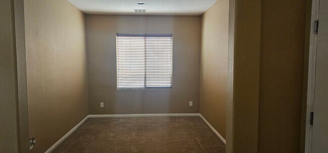 Foto del edificio - Spacious Home for Rent