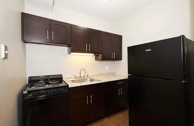 Foto del edificio - 7048 S Merrill Ave