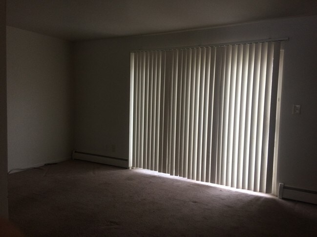 Foto del edificio - 3201 Stonegate Dr