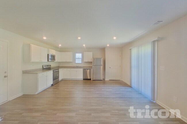 Foto del edificio - 527 Dayspring Dr