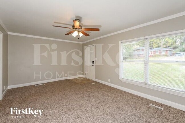 Foto del edificio - 1475 Greenwillow Dr