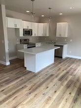 Building Photo - 3267 Cabernet Dr