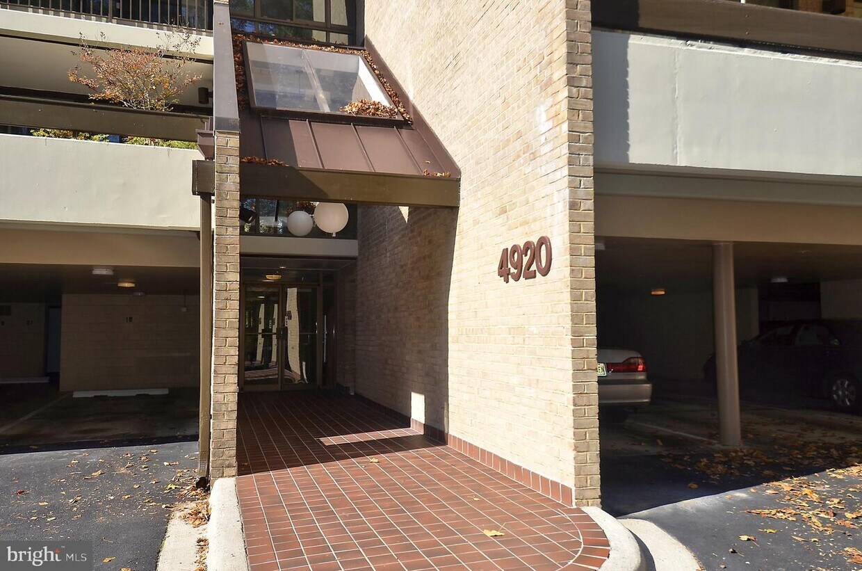 4920 Sentinel Dr Unit 3206, Bethesda, MD 20816 Condo for Rent in