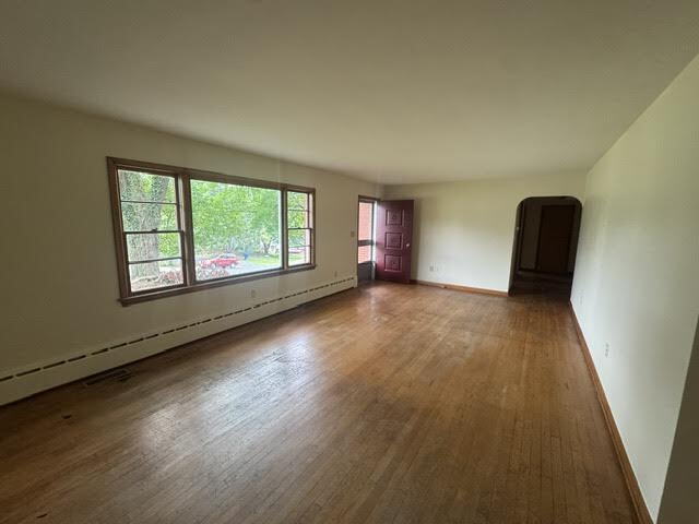 Building Photo - Charming 3-Bedroom Home with Large Yard, Carport & Unfinished Basement on Salem Avenue in Front R...