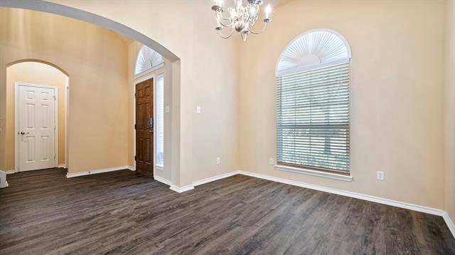 Foto del edificio - 3148 Serpis