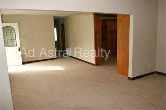 Foto del edificio - Updated 3 Bed 1 Bath Home in KCMO-Coming S...