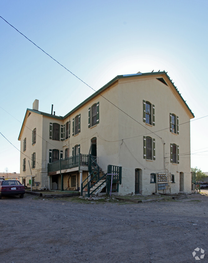 Building Photo - 1836 W Paisano Dr