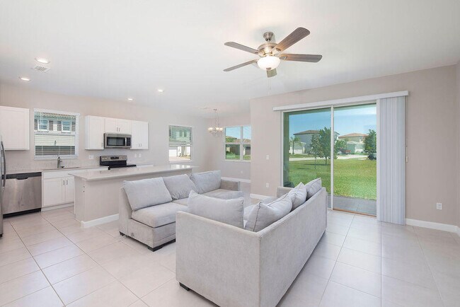 Foto del edificio - 8450 NW Greenbank Cir