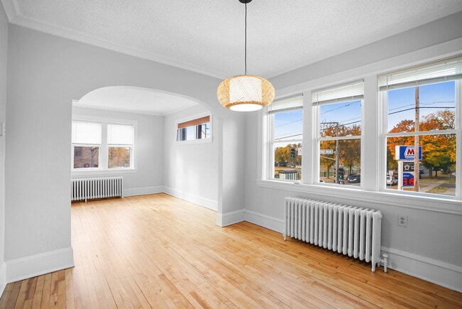 Building Photo - 1337 Randolph Ave