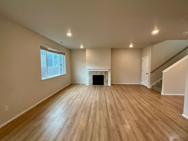 Foto del edificio - $500 Move-In Special! Beautiful 4 bedroom Home located in Sultan