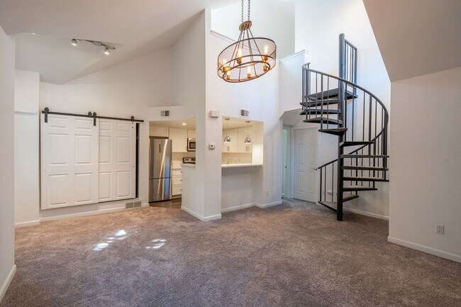 Foto del edificio - 4943 S Carson St