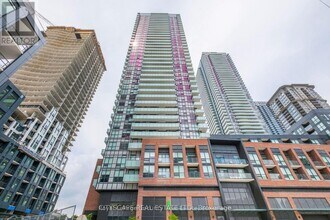 Building Photo - 4130-4130 Parkside Village Dr