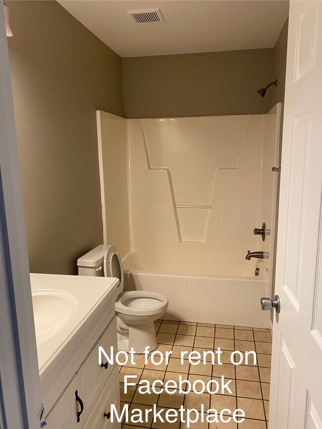 Foto del edificio - 653 Two Notch Rd