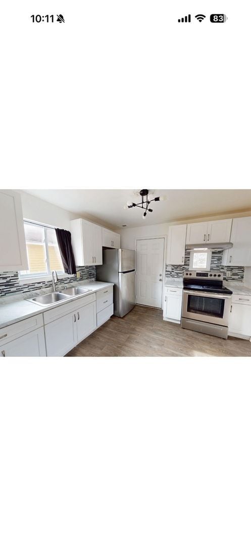 Building Photo - 718 Langley Ave