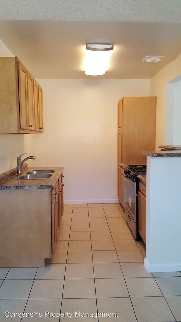 Foto del edificio - 2060-2060 S Spinnaker St