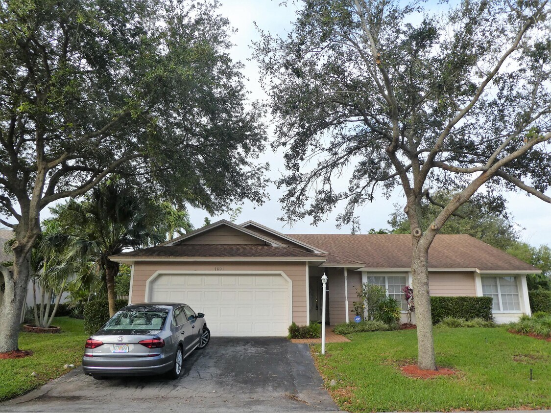 Primary Photo - 7801 NW 3rd Ct