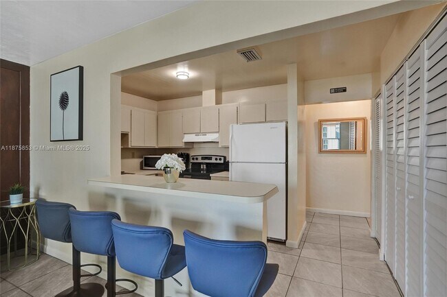 Foto del edificio - 5807 SW 27th St