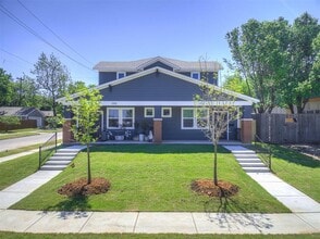 Building Photo - 1302 NW 22nd St