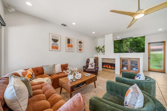 Foto del edificio - 80305 Cedar Crest