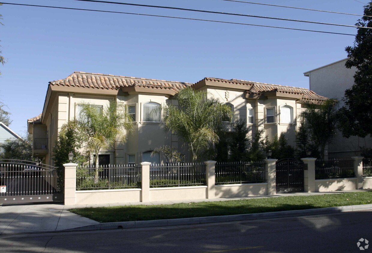 Foto principal - 14951-14953 Moorpark St